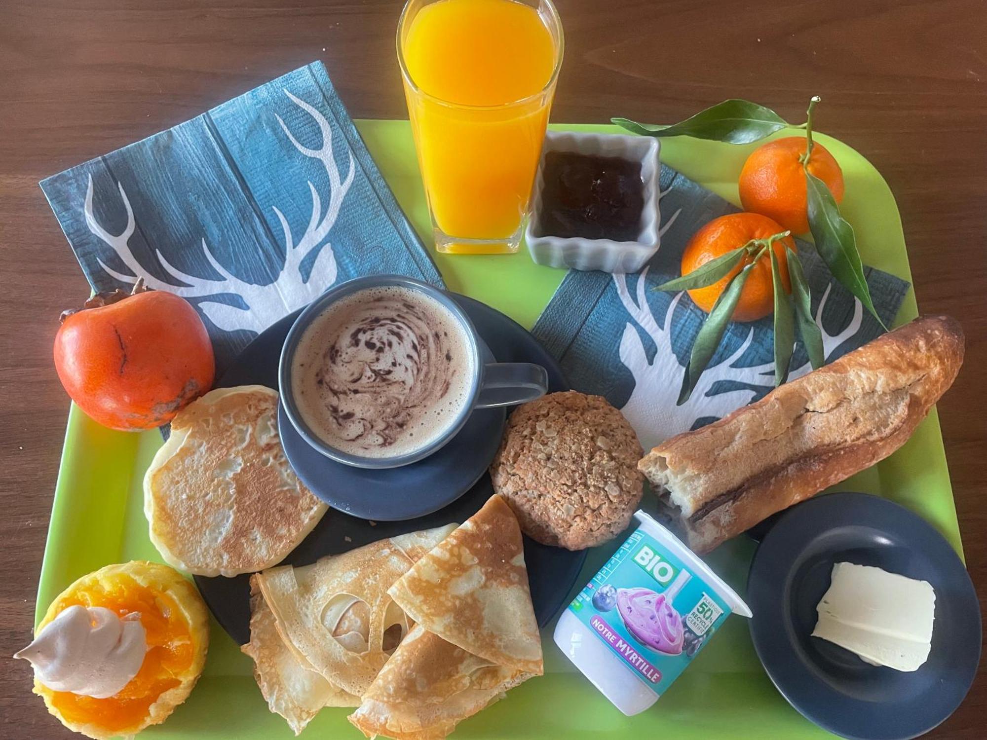 Un Petit Ilot De Confort - Made In Finland Monflanquin Kültér fotó